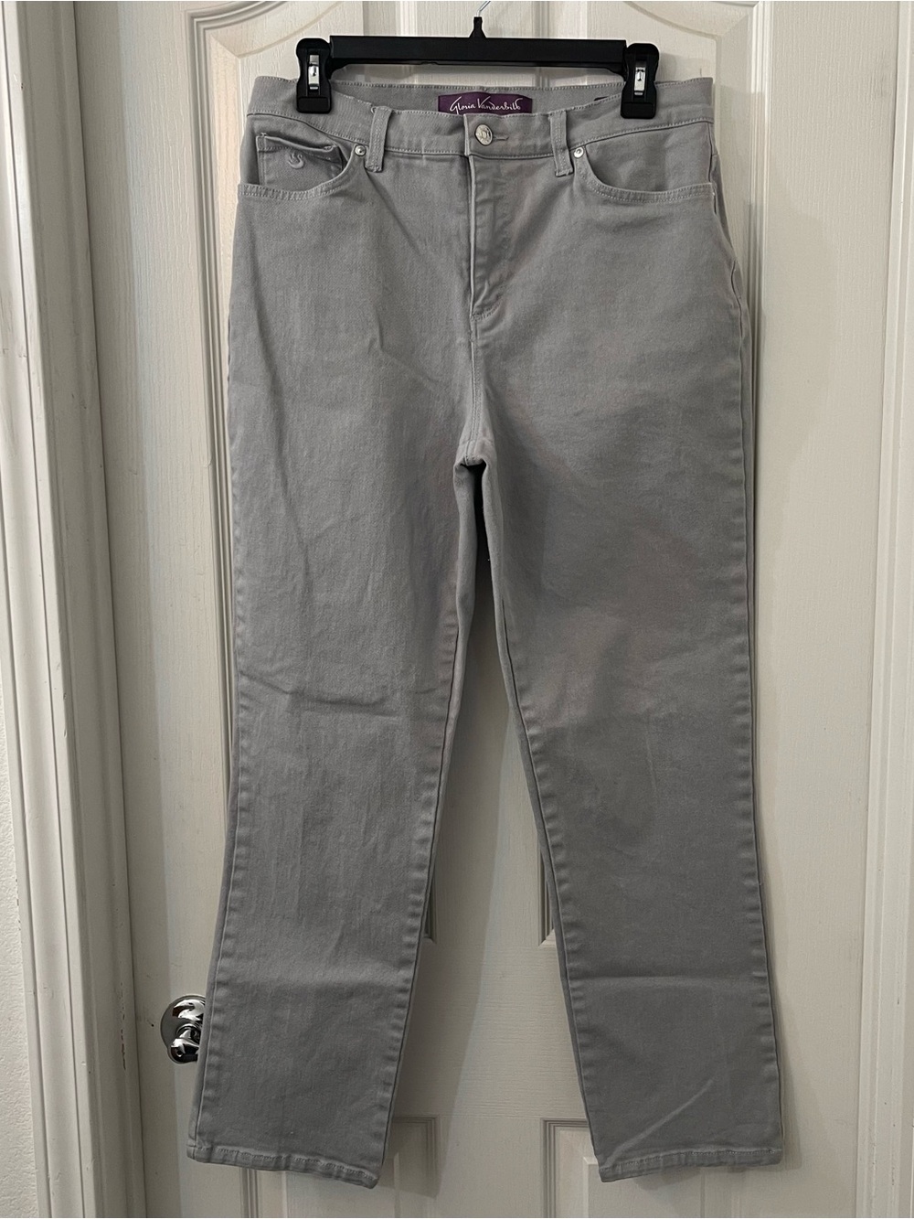 Gloria Vanderbilt Amanda 5 Pocket Denim Pant - Gray.  Womens: 10 Short.